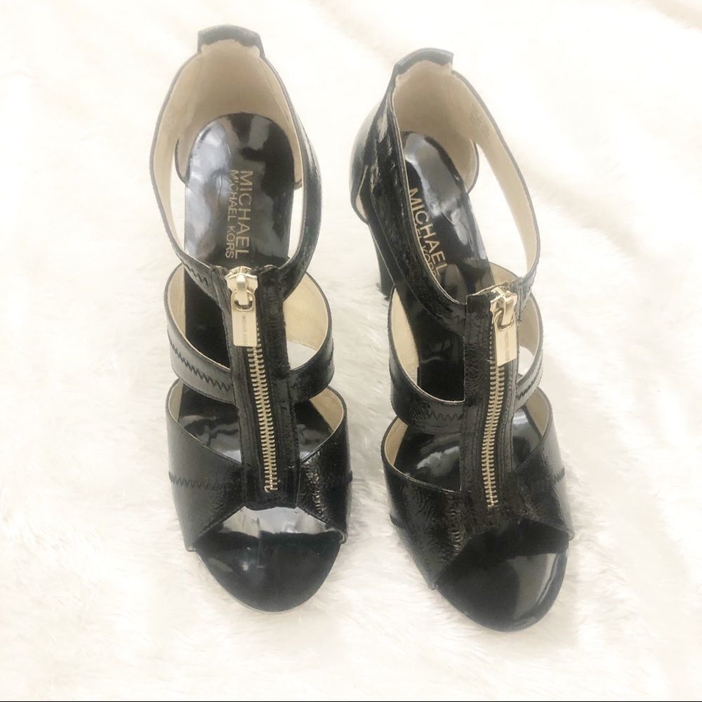 Michael Michael kors Black heeled Sandals gold zipper size 8.5 like new